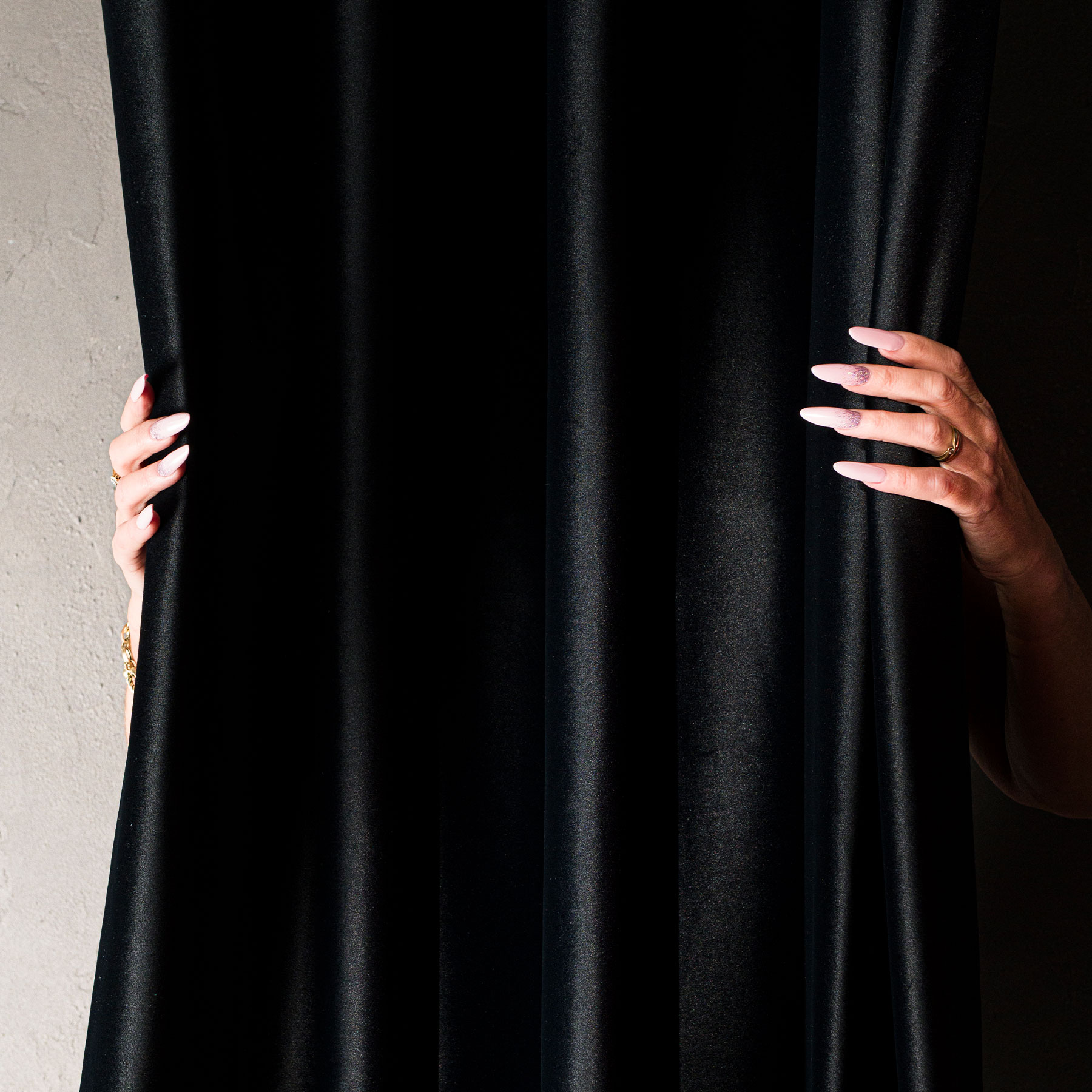 MATT VELVET poolpimendav kangas, kõrgus 320 cm, värv 052 must - Image 2