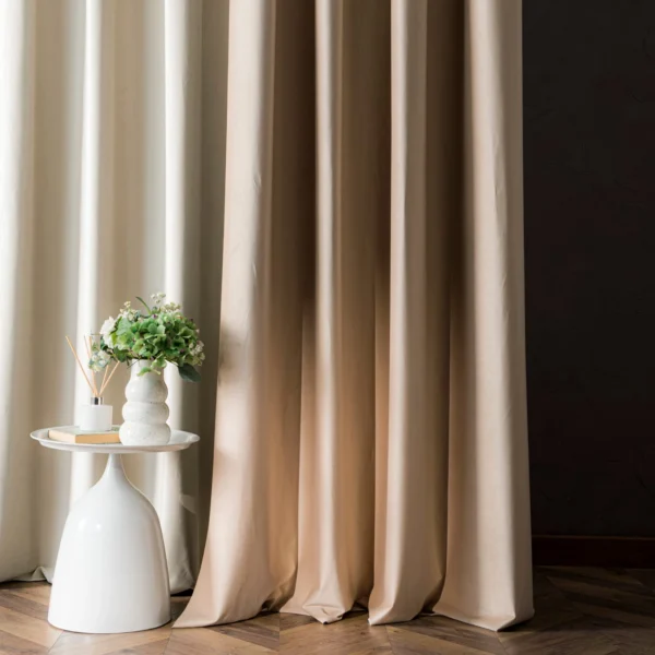 BLACKOUT VELVET sametkangas, kõrgus 300 cm, värv 003 helebeež
